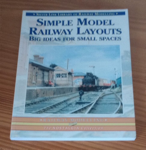Simple model railway layouts - railway,